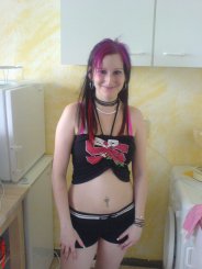 Sexkontakt Punkgirl90 (26 Jahre)